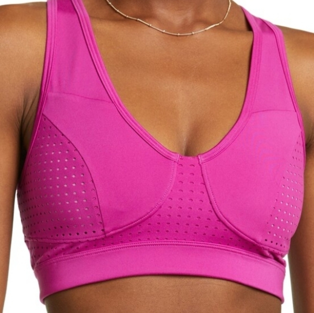 Zella, Studio Lite‎ Perforated Sports Bra, Pink Wild Aster, Size Medium